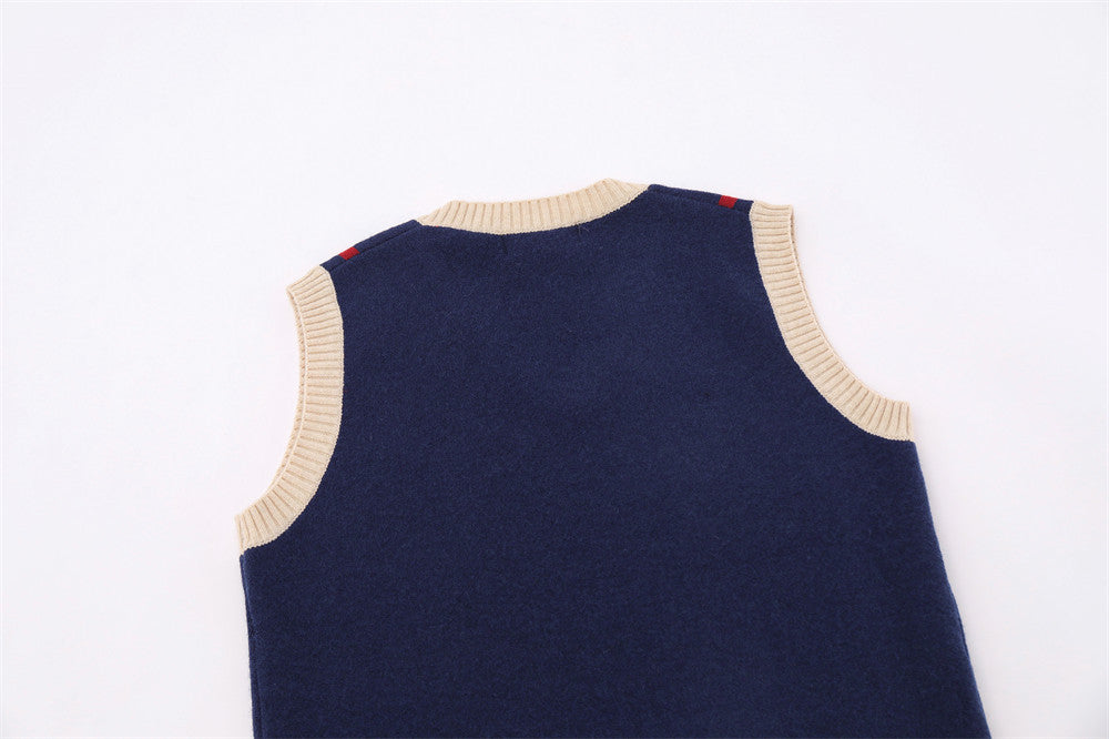 Europäische und amerikanische Straßen-Pulloverweste mit farblich passenden Buchstaben und V-Ausschnitt aus Jacquard