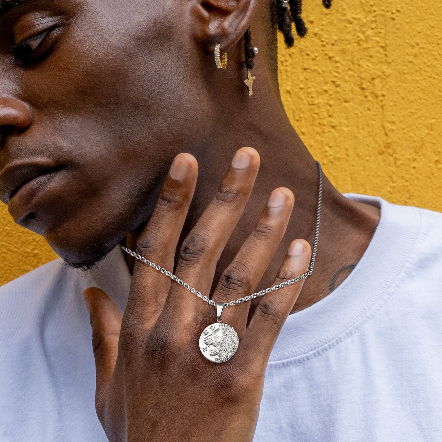 KRKC&CO Löwe Kette Herren Münze Sternzeichen Anhänger Silberkette, 2,5mm 55,9cm Kordelkette Kettenanhänger Silber, Edelstahl Medaillon Halskette, Geburtstagsgeschenk für Männer Jungen Freund
