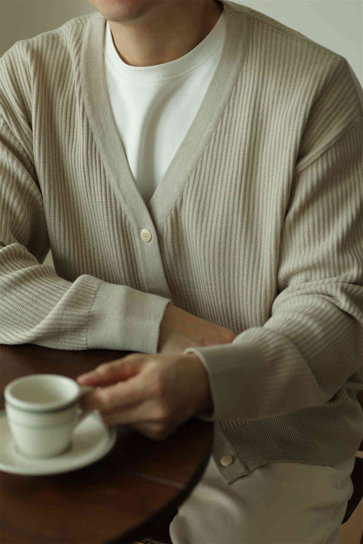 Strickjacke in reiner Farbe, warmhaltender Pullovermantel