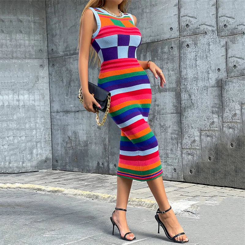 women's clothing autumn/winter new fashionable contrasting color Christmas sweater long slim fit wrapped buttocks knitted dress