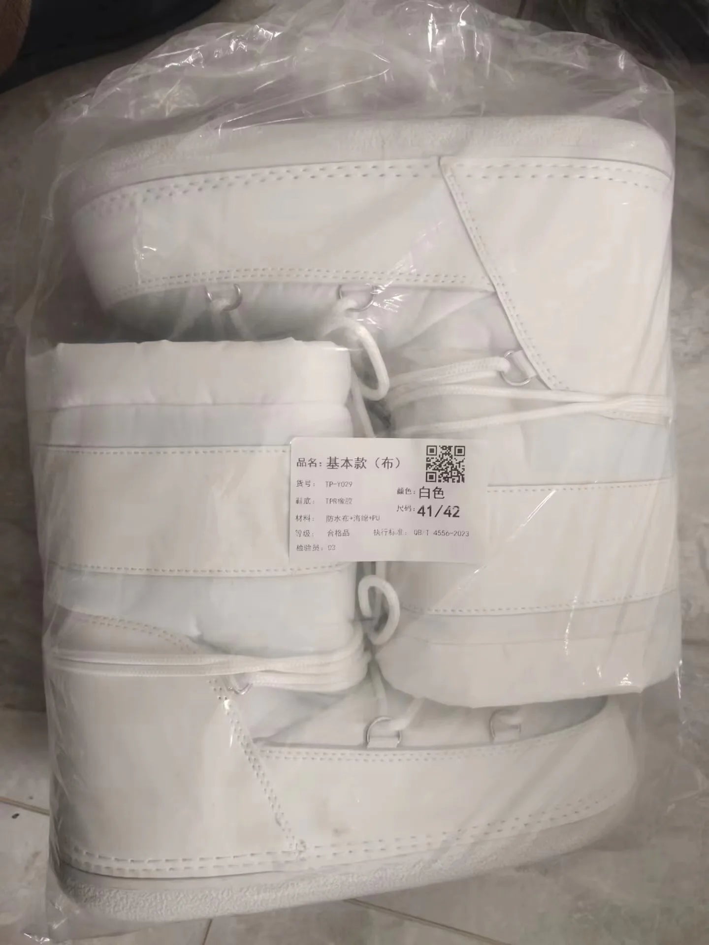 Women's Waterproof and Non-slip Cloth Space 2025 New platform heels Short Tube Thickened Warm Snow Boots