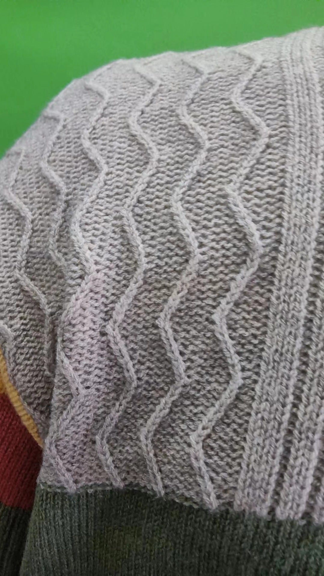 Europäischer und amerikanischer Rollkragenpullover Herbst und Winter Revers Farblich passende Strick