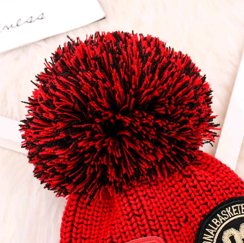 Winter New Ladies Plus Velvet Letter Labeling Wool Color Hair Ball Earmuffs Curling Knit