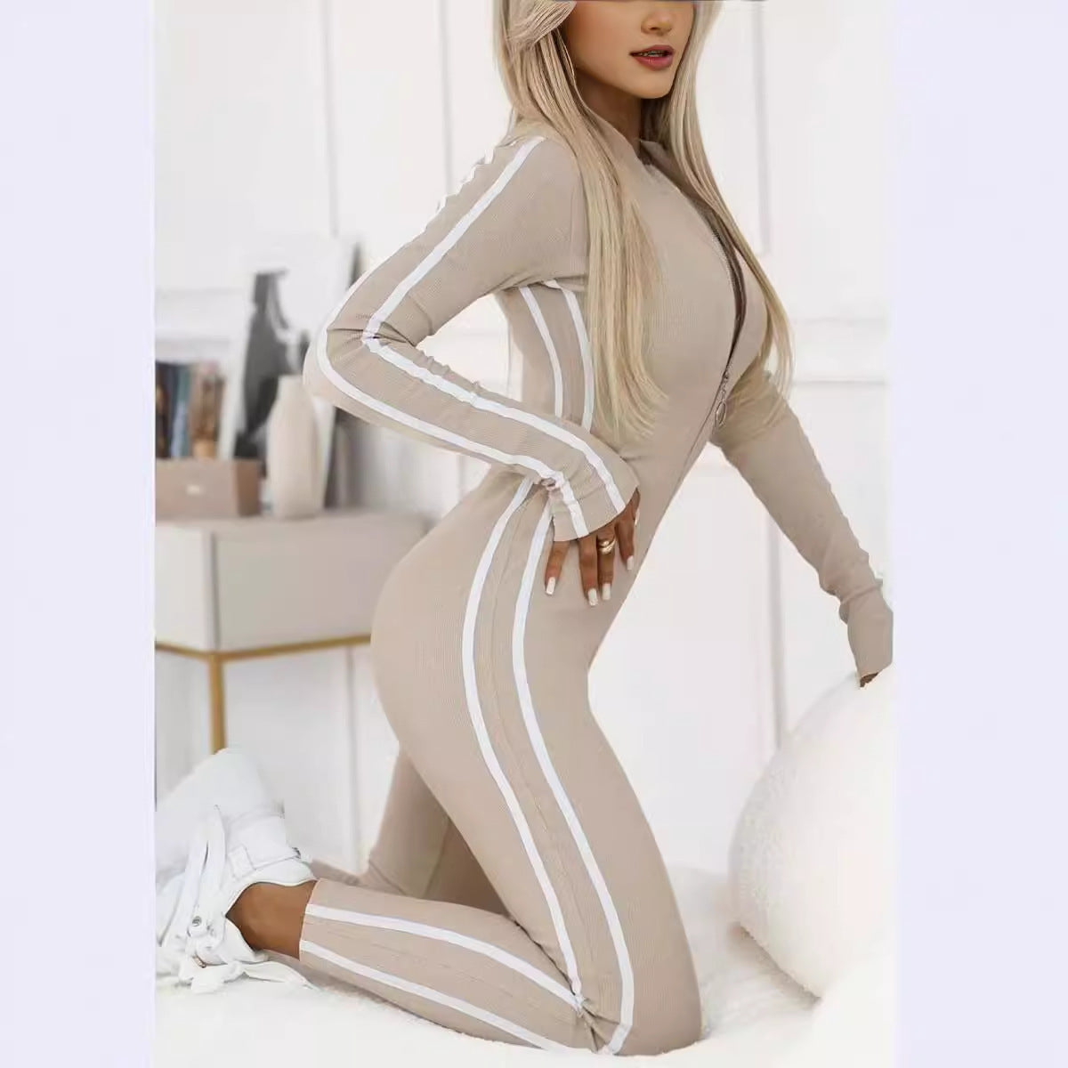 Schmaler gestreifter Jumpsuit mit halbem Reißverschluss für Damen im Herbst und Winter