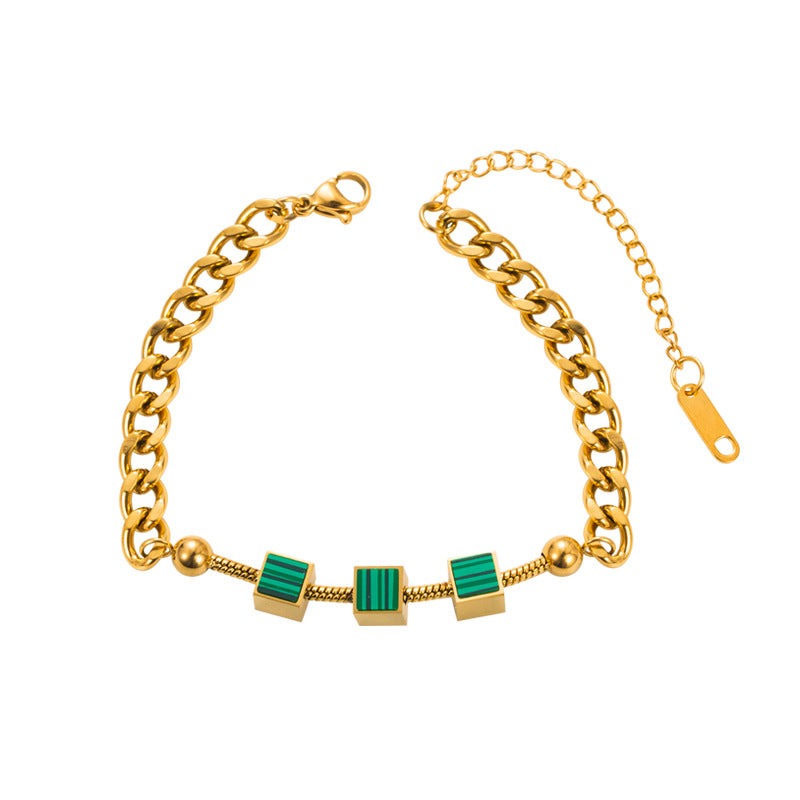 A Niche Yet Affordable Shell Bracelet For Women