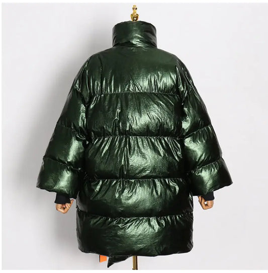 Glänzende gesteppte Winterjacke