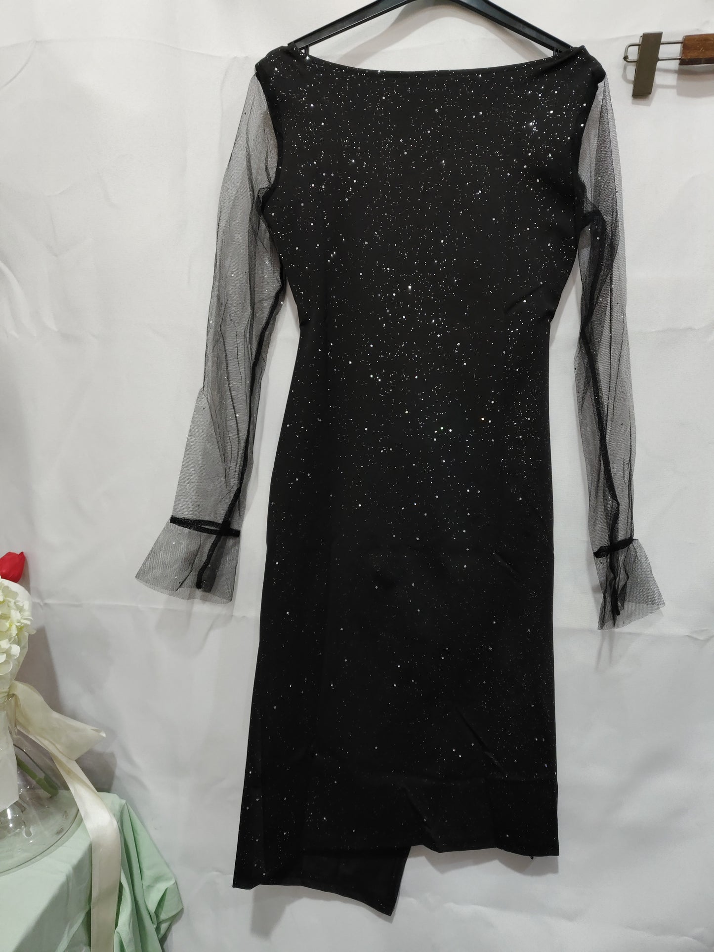 Hot-stone-embellished V-neck Sheath Mesh Dress For Women