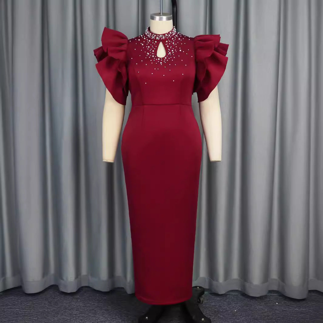 Sommerliches Rollkragenkleid mit Cut-Outs