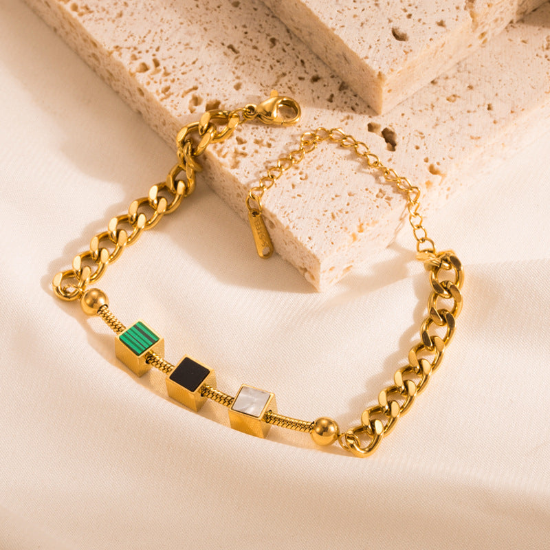 A Niche Yet Affordable Shell Bracelet For Women