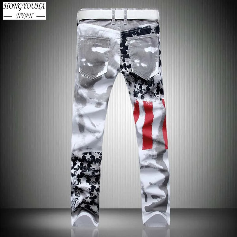 High Street Straight-Jeans für Herren, Jeans mit weißem Flaggen-Print, Stretch, schmale, lässige Hose mit fünfzackigem Stern, Hip-Hop-Hose in großen Größen