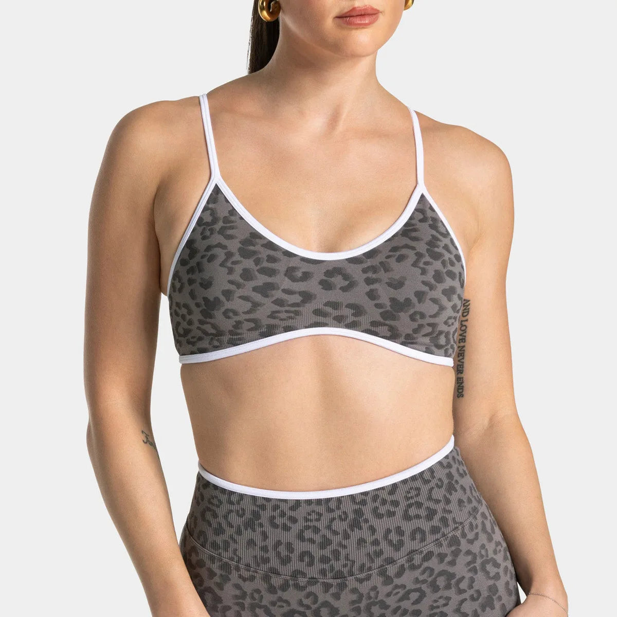 2PCS  High Quality Yoga SetNew Leopard Print Sports Underwear, Shockproof Butt Lift Workout Sports Trousers Women Activewear