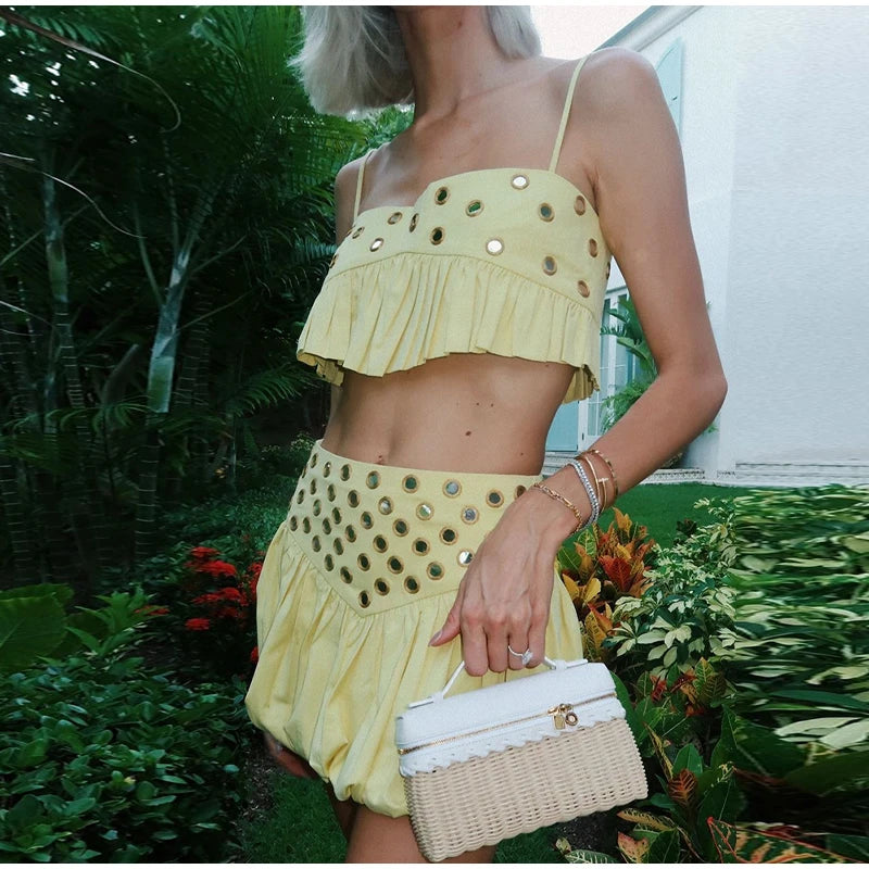 VEITCHE Women Metal Hollow Pleated Suspender Skirt Suit Sexy Sleeveless Vest High Waist Mini Skirt Lady Vacation Dress Set
