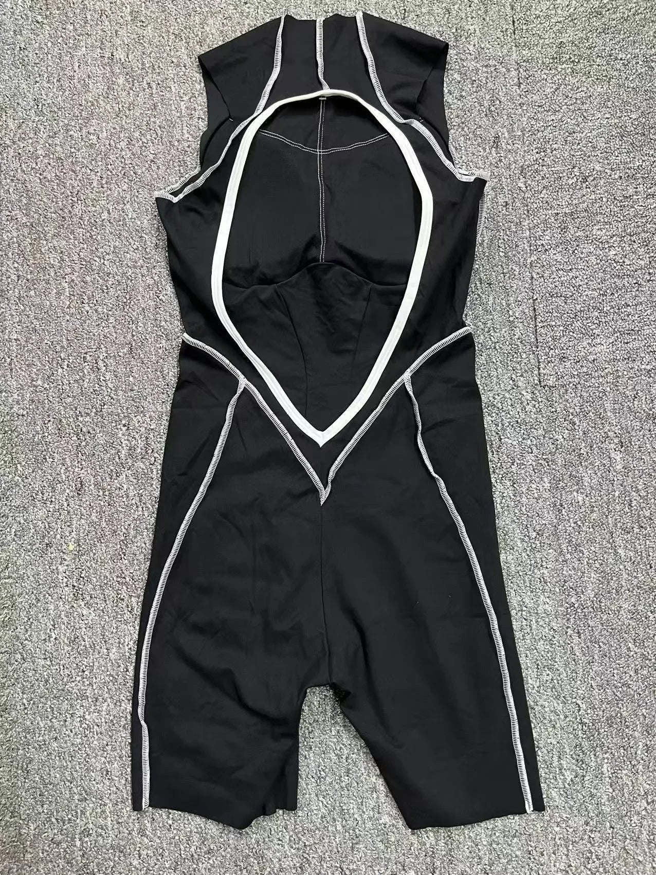 New Summer Stitching Color Backless Yoga Jumpsuits With Chest Pads Women Sleeveless Sports Bodysuit Hip Lifting Workout Overalls