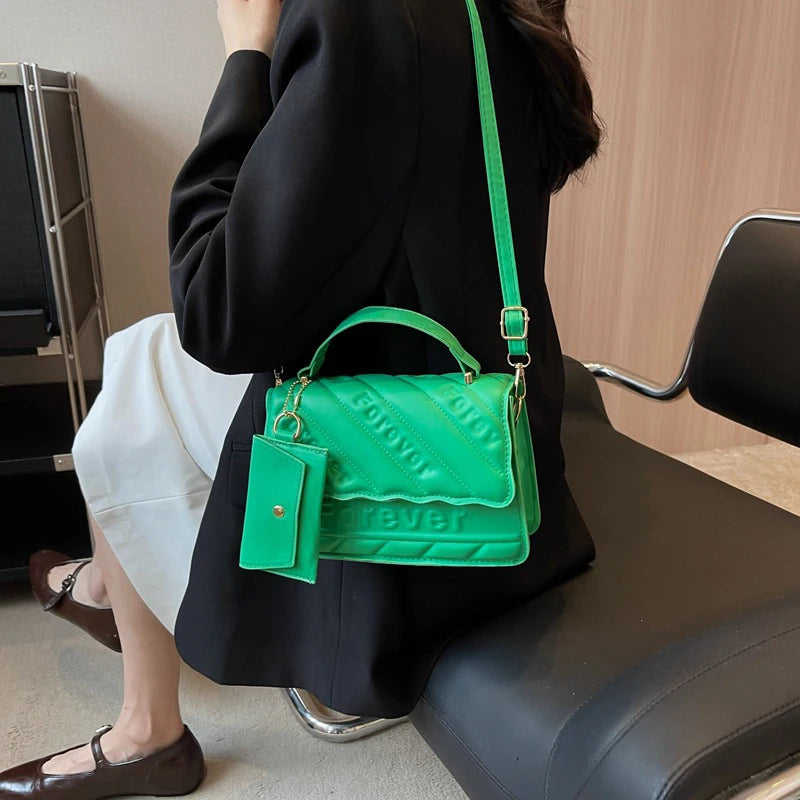 Neue modische Umhängetasche aus gestepptem PU-Leder für Damen, quadratische Handtaschen, Markendesigner, kleine Umhängetaschen für Frauen