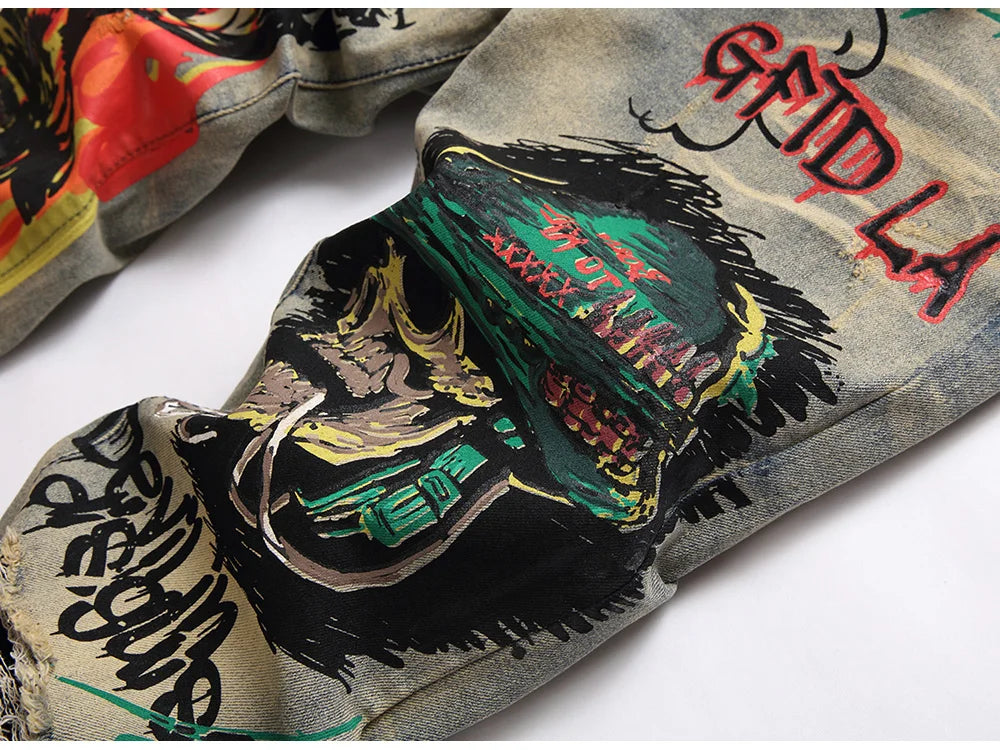 Herren Bedruckte Stretch-Jeans Streetwear Charakter Totenkopf Flamme Bemalte Hose Vintage Knöpfe Fly Schlanke zerrissene Hose