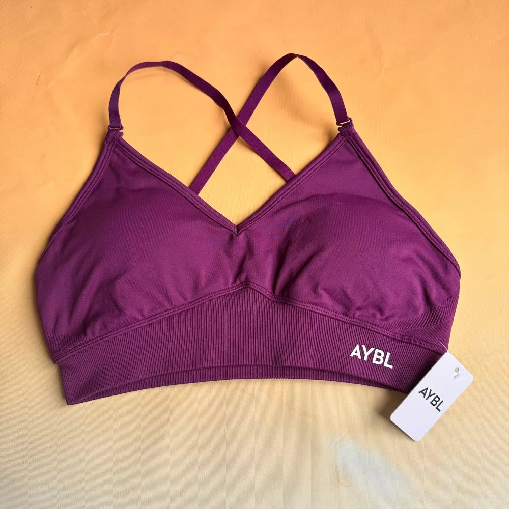 Brand Women's Sports & Yoga Set: Seamless Compression Shorts and Yoga Bra—Moisture-Wicking, Non-Slip, and Secure.