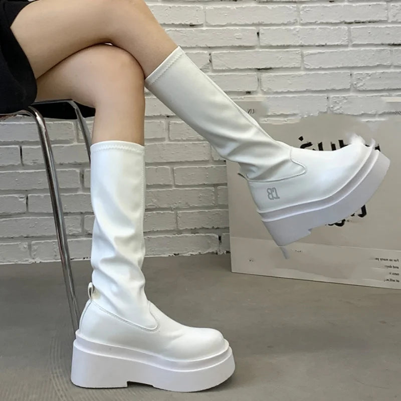 Autumn/winter New Round Toe Square Heel Fashionable Elegant Women's High Boots Thick Soles Retro Temperament Knight Boots