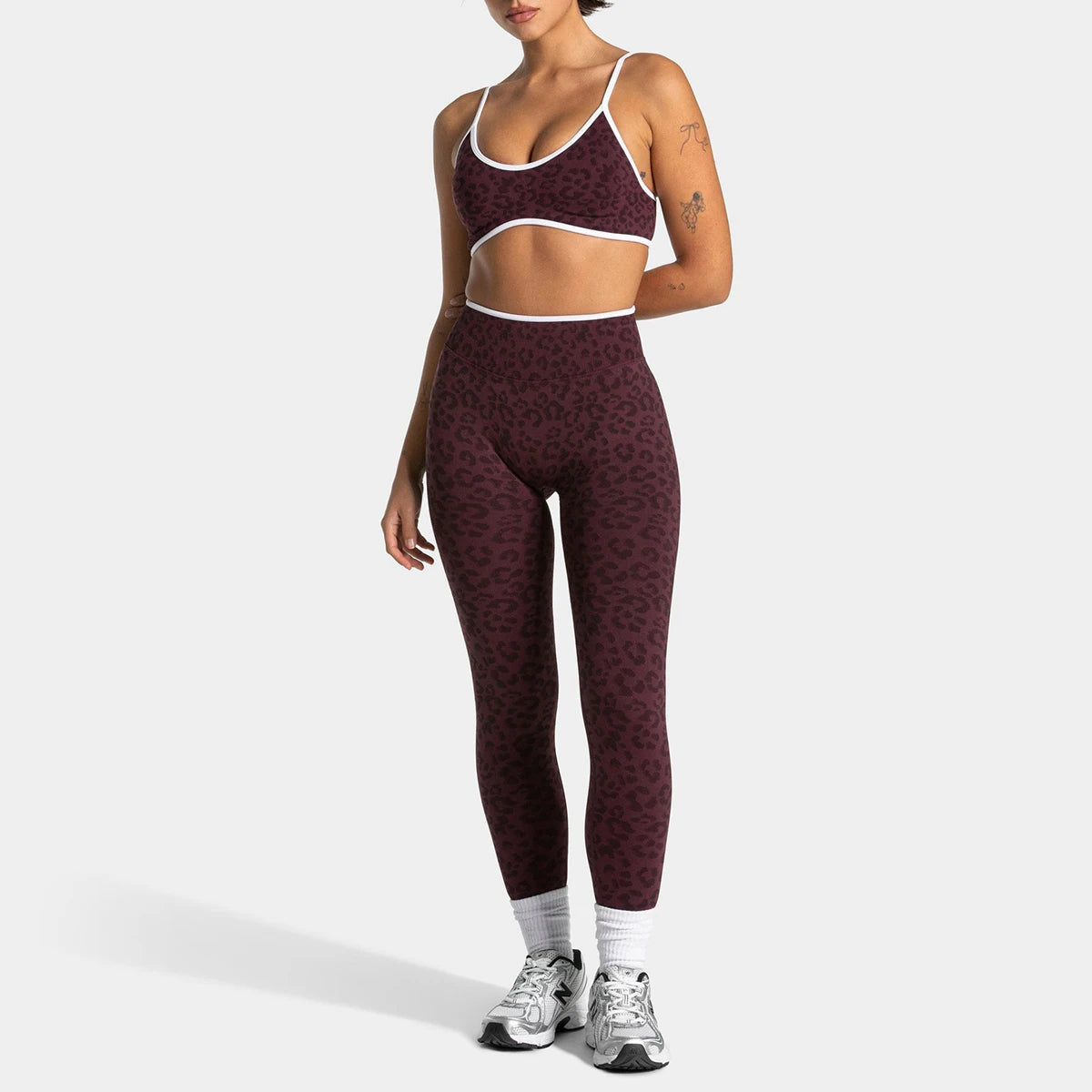 Women's Seamless Yoga Set Leopard Print Color Block Bra Top & Long Pants Workout Suit