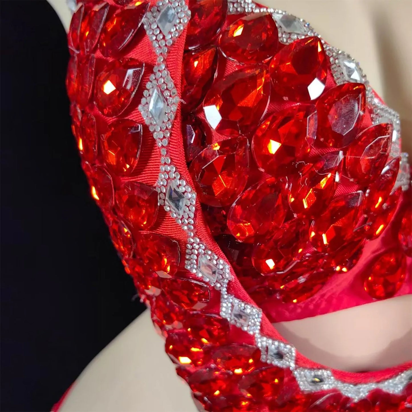 Women Luxury Rhinestones Beading Bodysuits Stage Costumes Sexy Sparkly Halter Bra Bikini Showgirls Dress Special Occassion