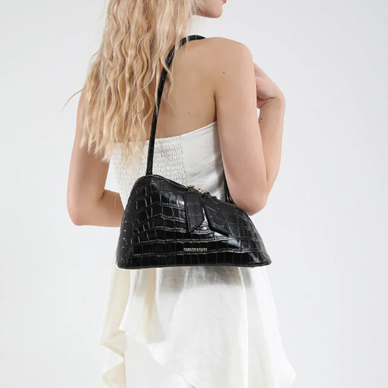 Red Luxury Simple Shoulder Bag For Women Korean Solid Color Small Square Bag Casual Fashion Hobos Purse New High Quality Handbag