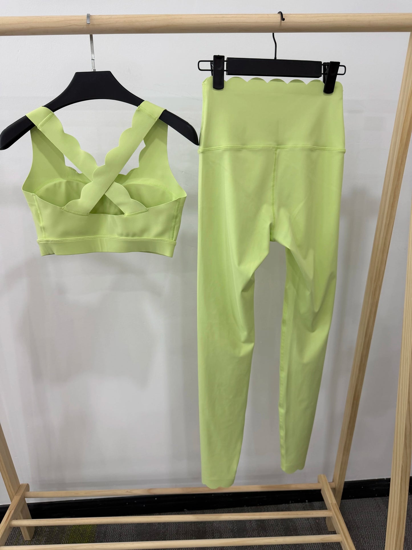 Gym Suit Two Pieces Fitness Yoga Set Women Solid Color Super Streth Slim Fit Running Sportswear Breathable Workout Clothes