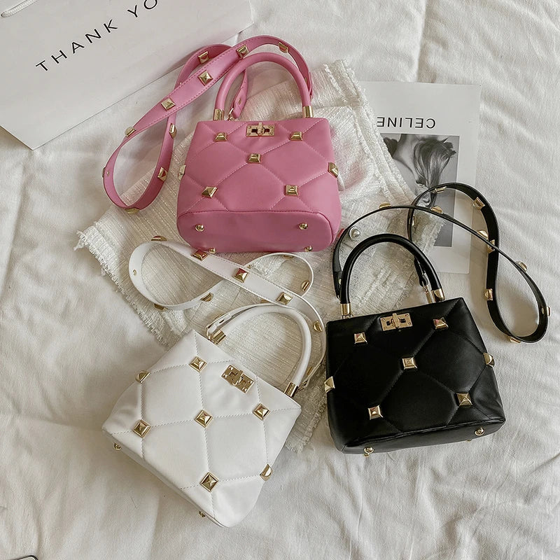 Fashion Rivet Shoulder Bag New Trend Women's Handbag High-quality Wild Crossbody Bags Purse Luxury Brand Female Phone Pack