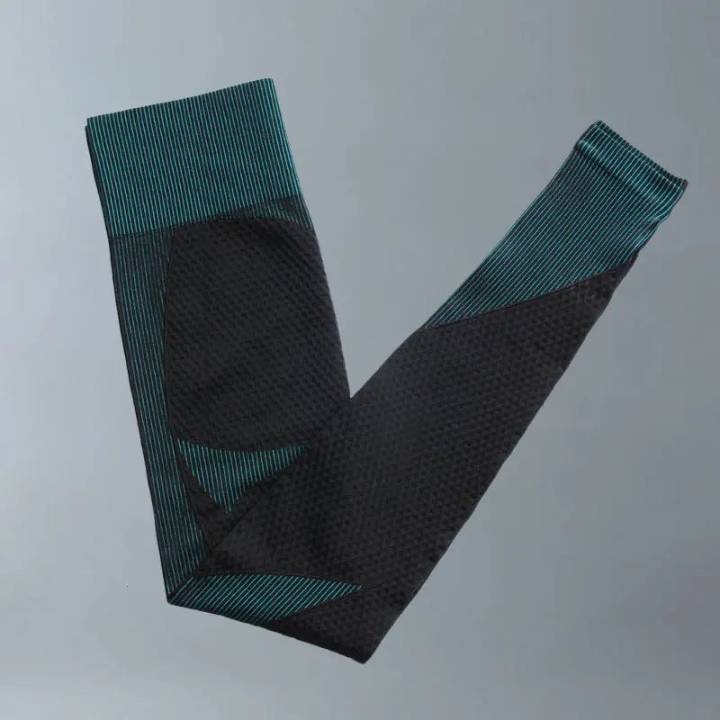 Yoga Suits Women Fitness Wear Gym Set Sports Outfits Training Exercise Workout Pants Long Sleeve Crop Top Bra Womens Tracksuits