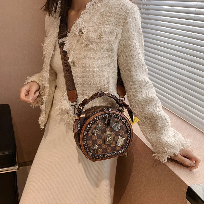 High-End Handbags Round Bag For Women Casual Luxury Fashion Personality Crossbody Bag Badage Bear Pattern Shoulder Messenger Bag