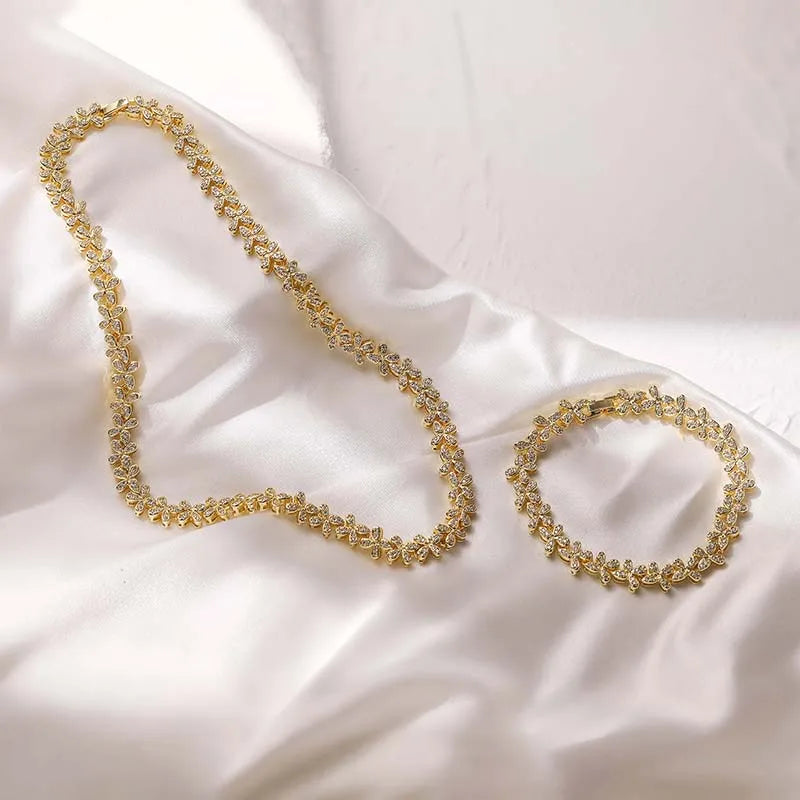 HECHENG, Four Leaf Clover Crystal Necklace, Ladies' Sparkling Zircon Luxury Bracelet, Wedding Party High-quality Gift Jewelry