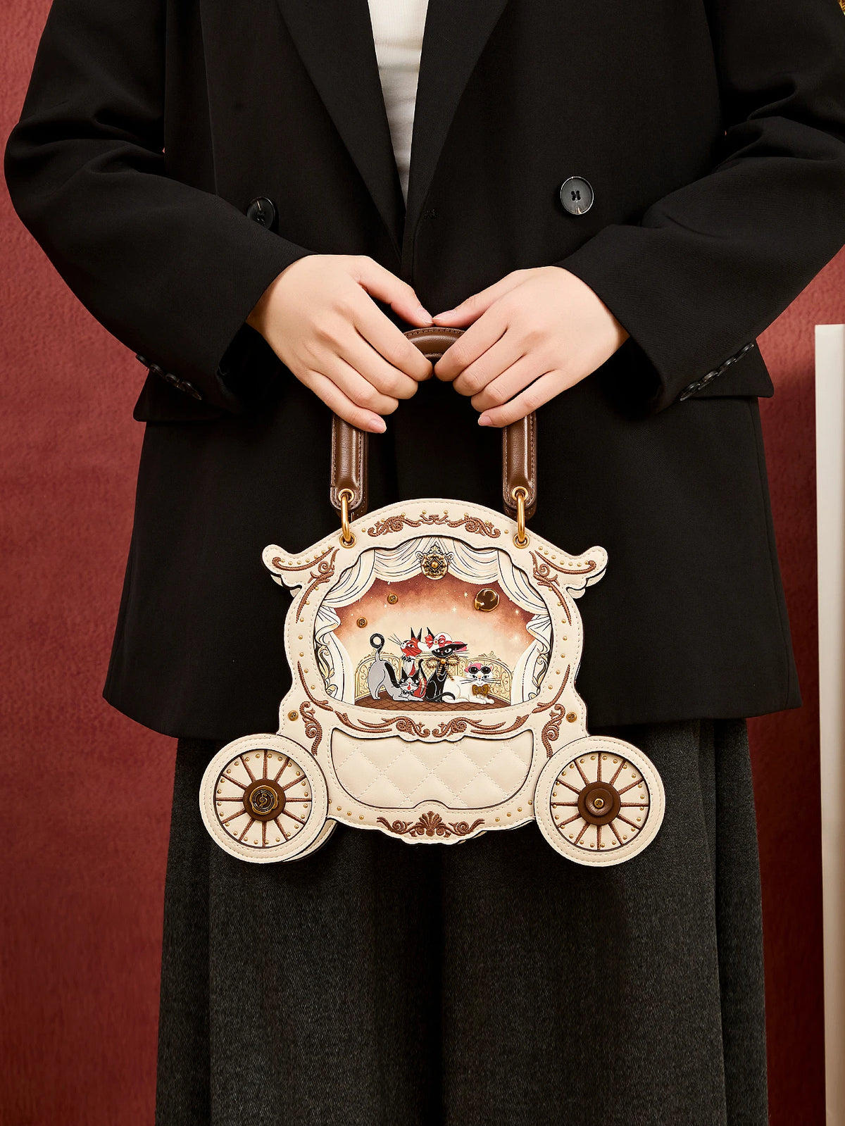Fashion New 2026 Ladies' Hand-Held Special-Shaped Bag Retro Carriage Handbag niche Unique Cat Print Bag Personality Sweet and Co