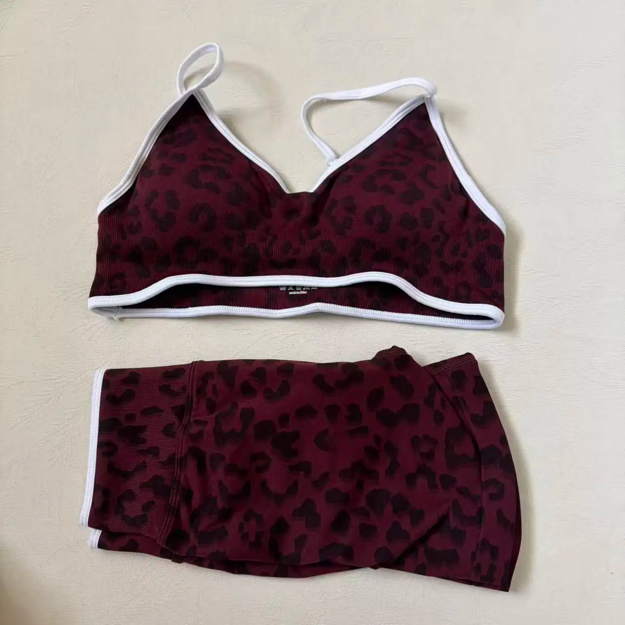 2PCS  High Quality Yoga SetNew Leopard Print Sports Underwear, Shockproof Butt Lift Workout Sports Trousers Women Activewear
