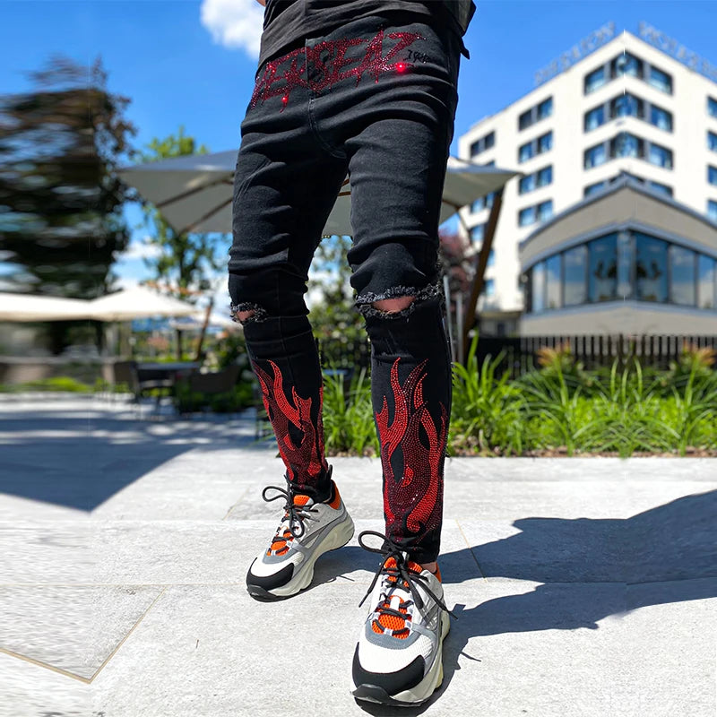 Y2K Herren Stretchy Ripped Skinny Black Jeans Schlanke hochwertige Lochhose Ästhetische Strasssteine ​​Streetwear Denim Bleistifthose