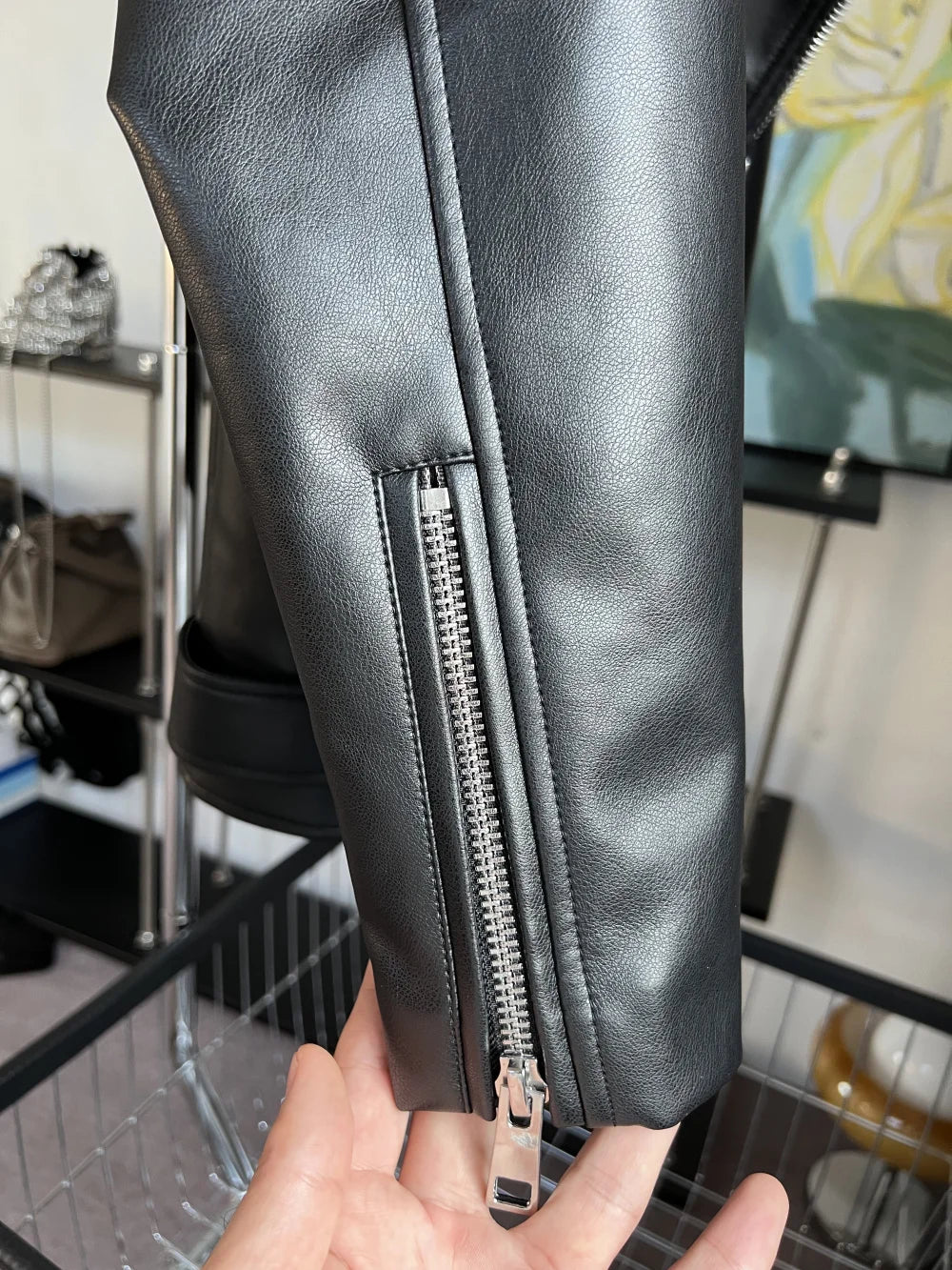 Imitation leather motorcycle loose jacket for ladies new epaulette decoration diagonal zipper down shoulder lazy coat