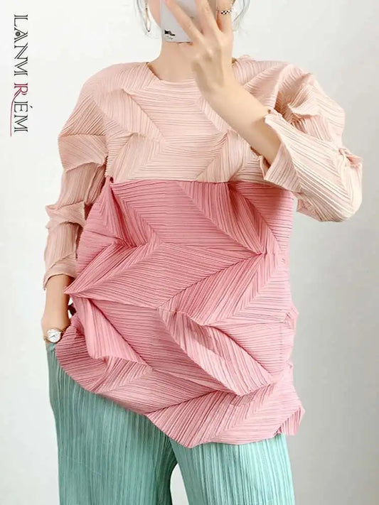 LANMREM Elegant Pleated T-shirt For Women O-neck Long Sleeves Loose Color Block Belt Tops Female Clothes 2025 Spring New 2YA630
