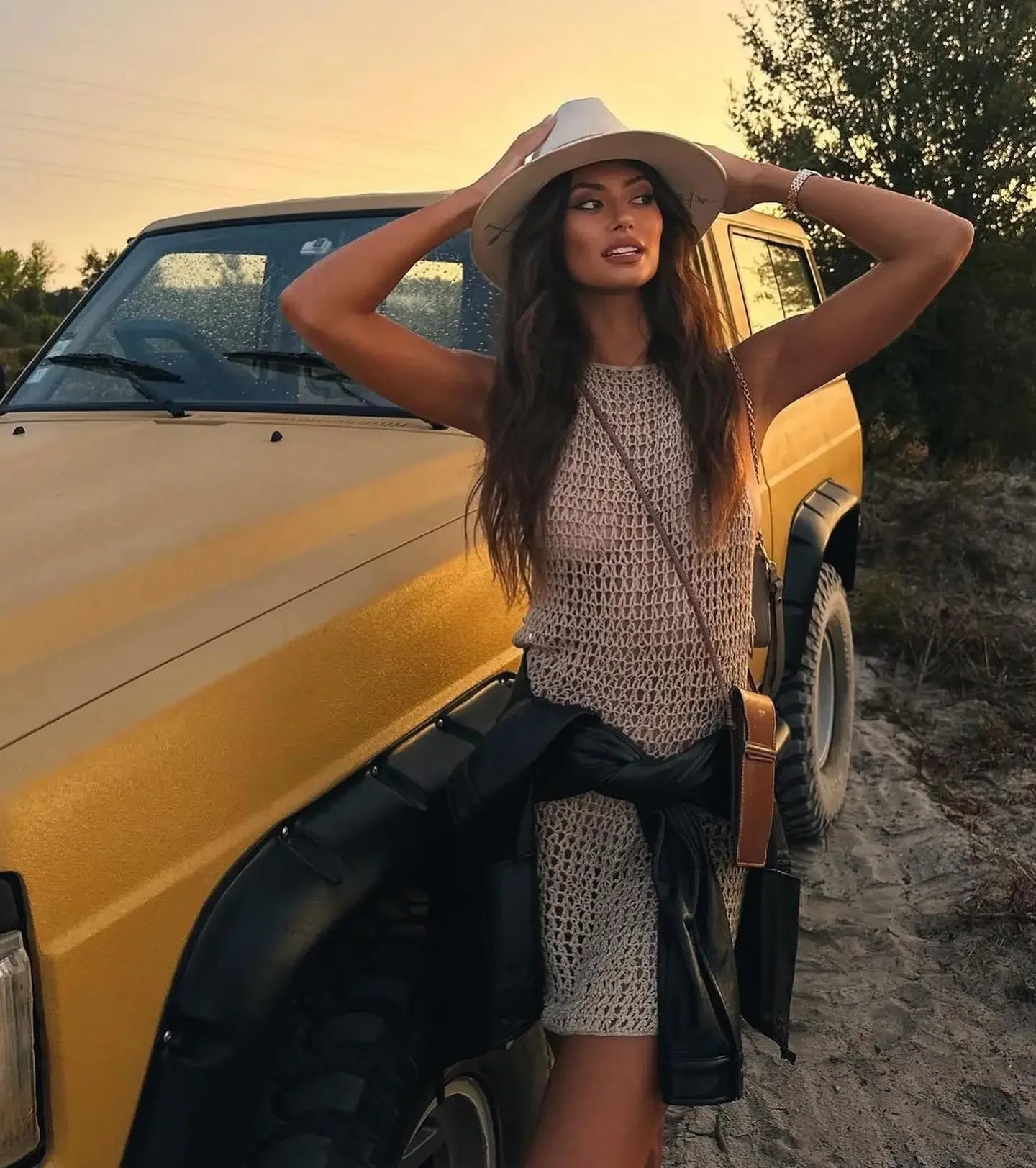 Summer Sexy One Neck Cut Out Circle Decoration Corset Slim Beach Mini Dress Women Seaside Beachwear Swimwear Cover Up