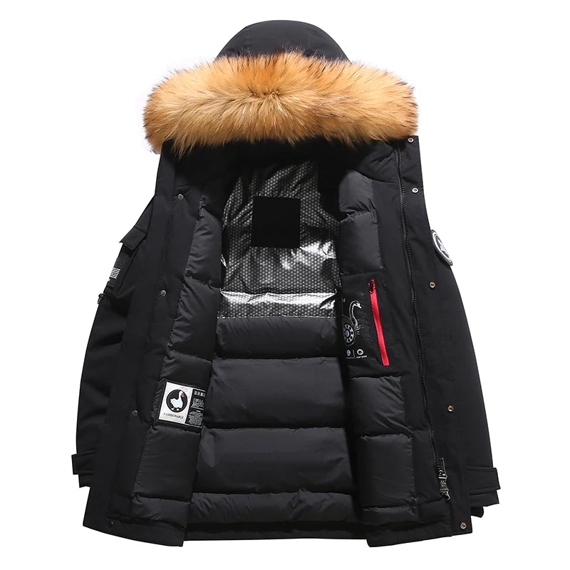 Schwarze Daunenjacke 2024 Winter Gefütterte weiße Entendaunenjacke mit Kapuze und Pelzkragen Lässige Mode Dicker warmer Parka mit besticktem Design