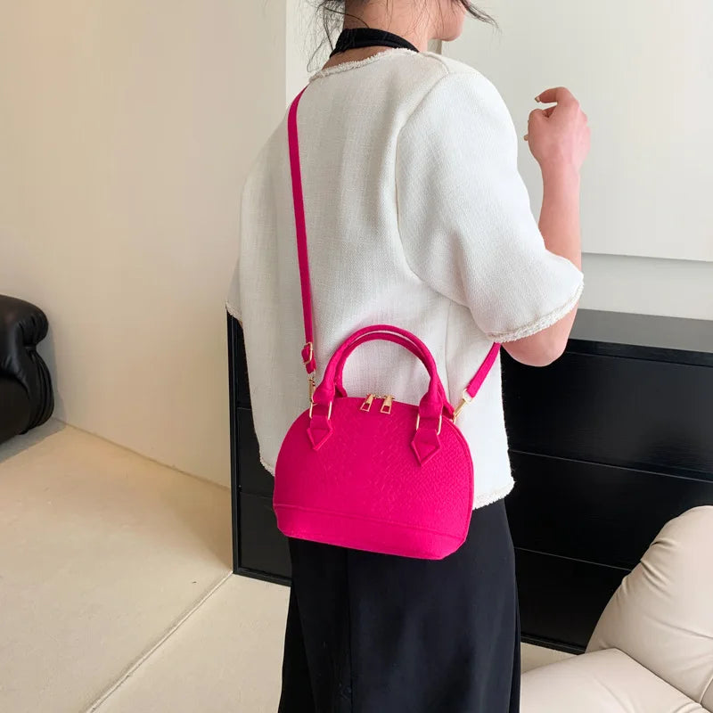 New Korean Women's Felt Bag Retro Handbag Shell Bags Urban Simple Fashion Versatile Commuter Single Shoulder Crossbody Bag