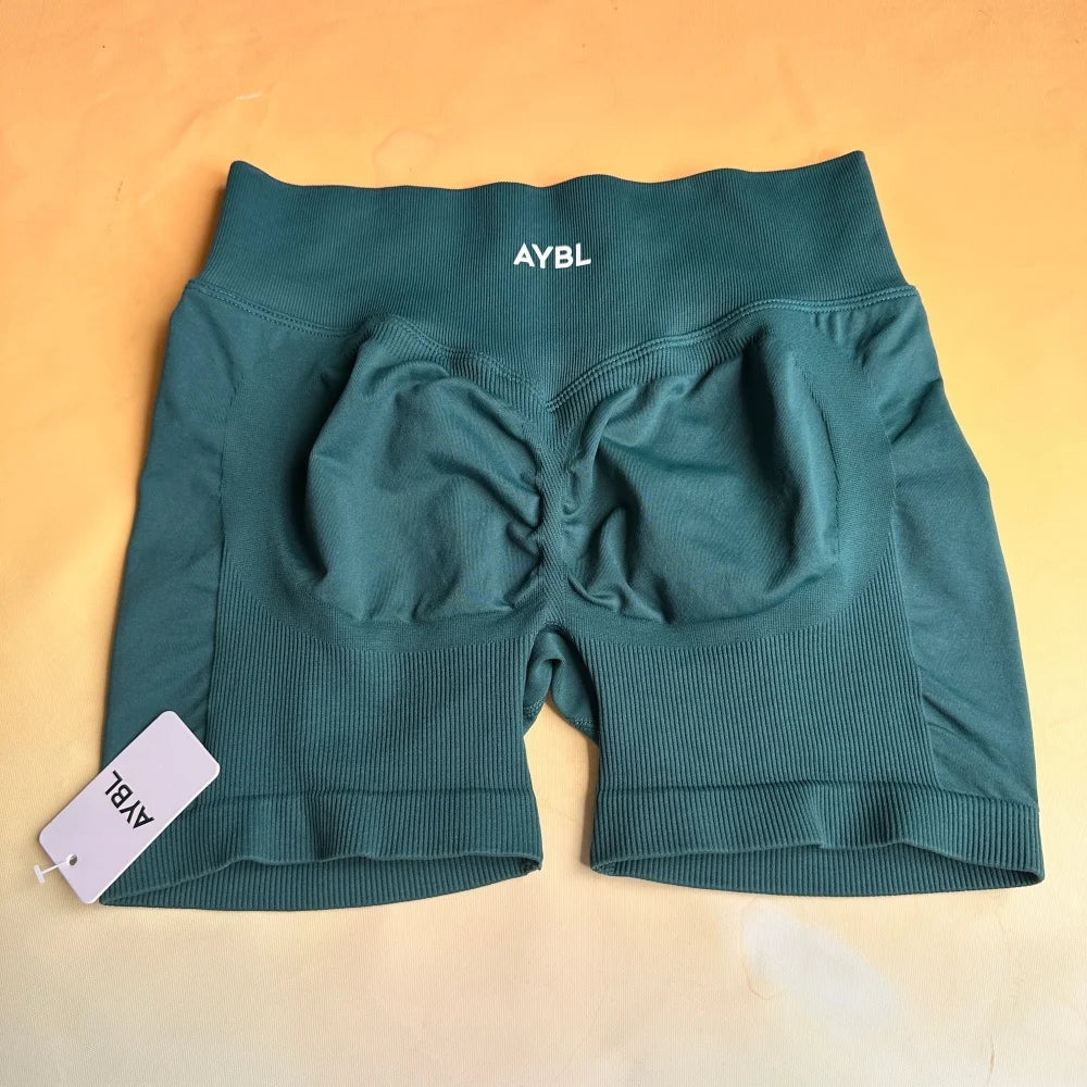 Women's Seamless Athletic Yoga and Fitness Wear, Yoga Set, Open-Back Cropped Design, Women's Yoga Leggings, Women's Yoga Bra.