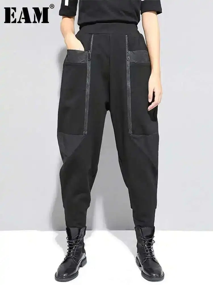 EAM High Elastic Waist Black Zipper Split Long Harem Trousers New Loose Fit Pants Women Fashion Tide Spring Autumn 2025 1N796