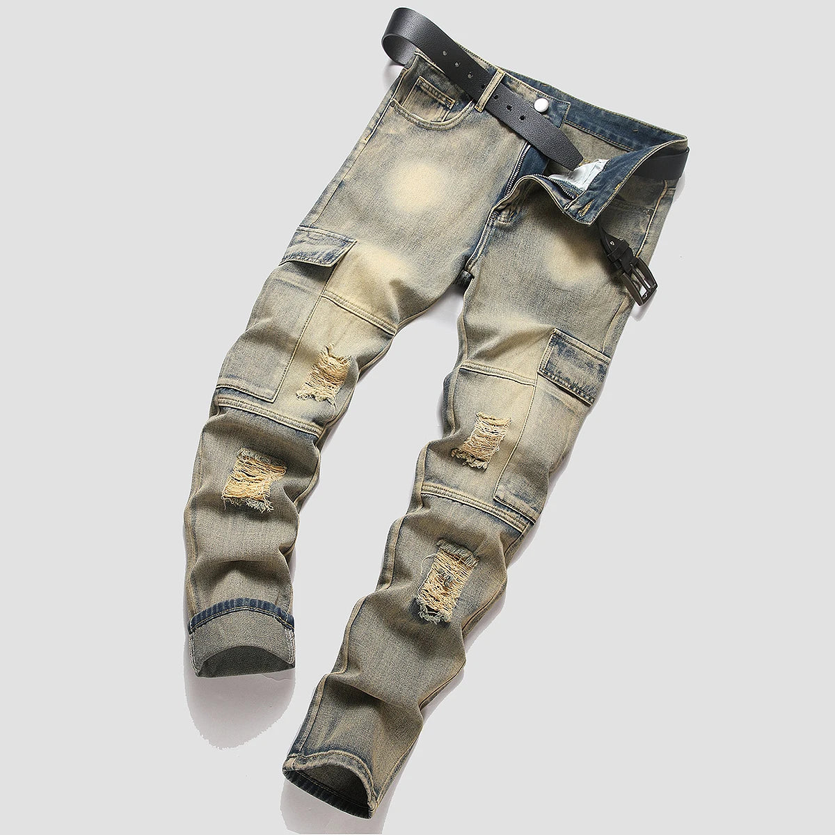 Men’s trendy street style straight-leg workwear non-stretch jeans.