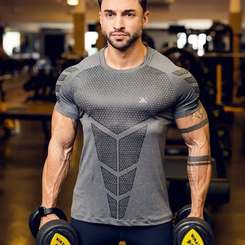 Men Running Sports T-shirt Training Quick Dry Tight Short Sleeves Shirt Bodybuilding compress Fitness Tee Tops men Clothing