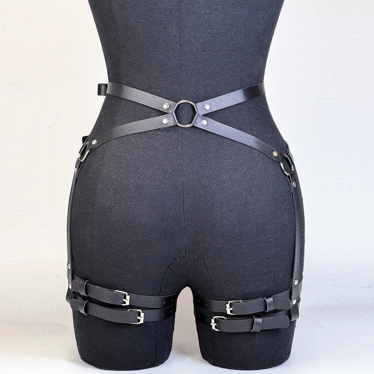 Fashionable Women's Pu Leather Leg Harness Body Harness Breast Punk Gothic Leg Garter Belts Gothic Waist Belt Clothing Accessor