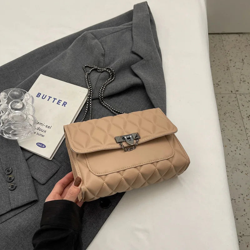 1 simple and stylish diamond grid crossbody bag, metal chain shoulder bag, suitable for women's daily leisure use-ll