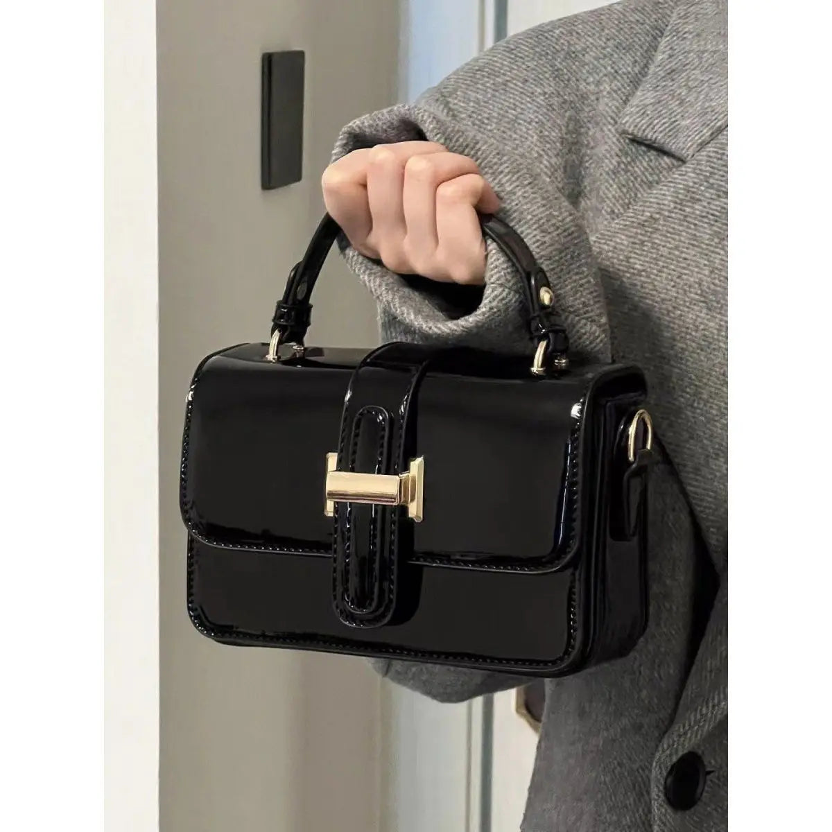Handheld Small Square Bag, Fashionable, Niche, Versatile, High-end, Textured, Glossy, Simple, Single Shoulder Crossbody Women's