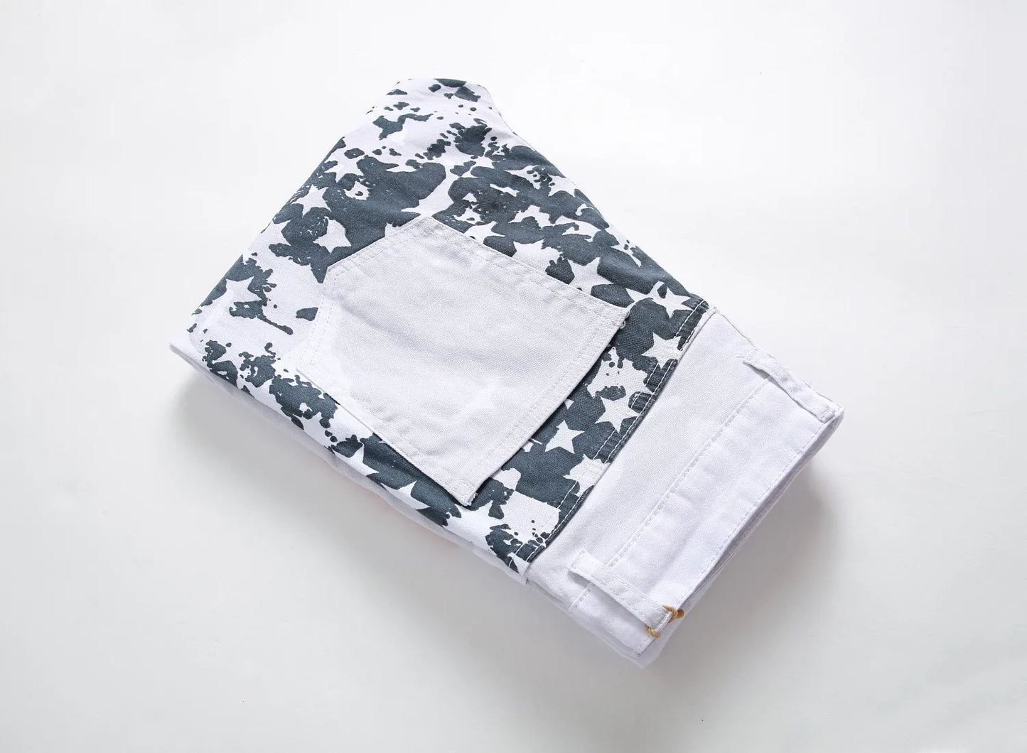 High Street Straight-Jeans für Herren, Jeans mit weißem Flaggen-Print, Stretch, schmale, lässige Hose mit fünfzackigem Stern, Hip-Hop-Hose in großen Größen