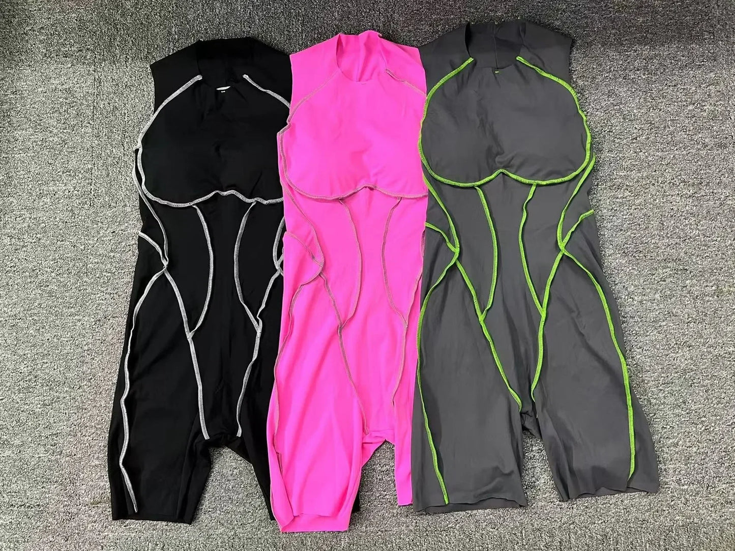 New Summer Stitching Color Backless Yoga Jumpsuits With Chest Pads Women Sleeveless Sports Bodysuit Hip Lifting Workout Overalls