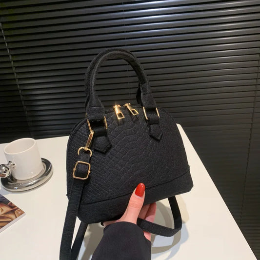 New Korean Women's Felt Bag Retro Handbag Shell Bags Urban Simple Fashion Versatile Commuter Single Shoulder Crossbody Bag