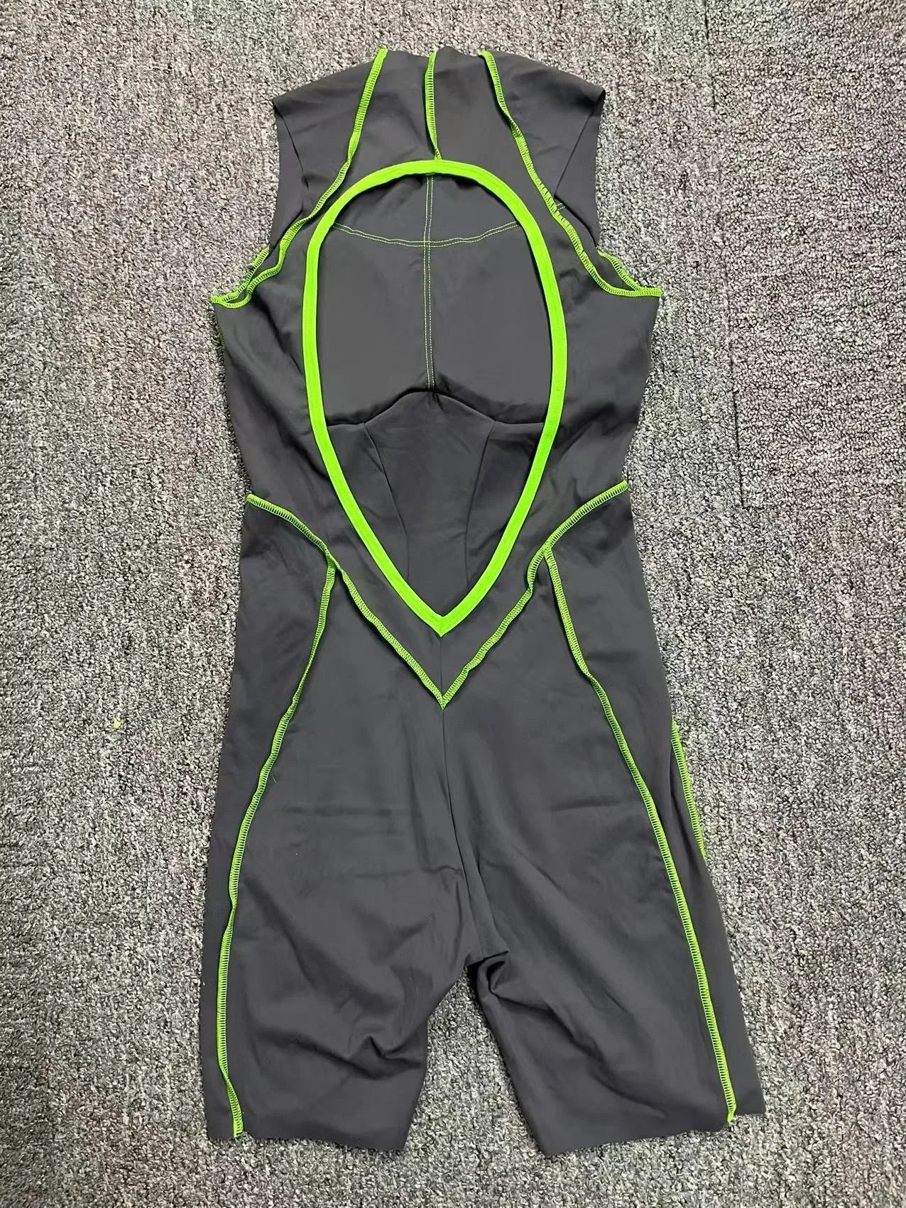 New Summer Stitching Color Backless Yoga Jumpsuits With Chest Pads Women Sleeveless Sports Bodysuit Hip Lifting Workout Overalls