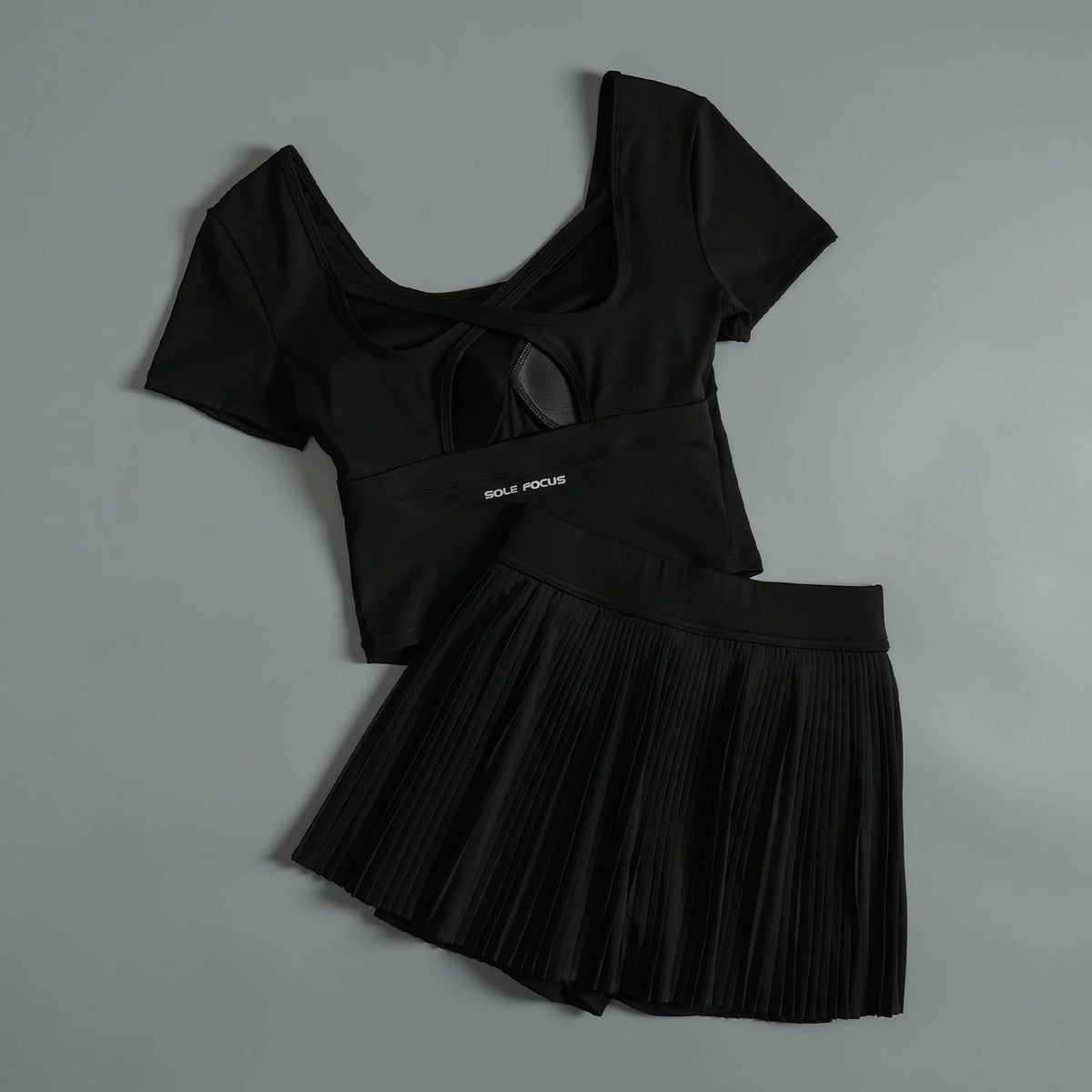 Yoga suit women's summer slim fit slim running training quick drying clothes high-value badminton sports fitness suit