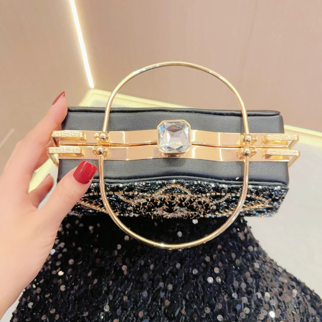 Evening Clutch Bag for Women Wedding Flower Diamond Clutch Purses Chain Designer Luxury Bag Party Handbag with Metal Handle